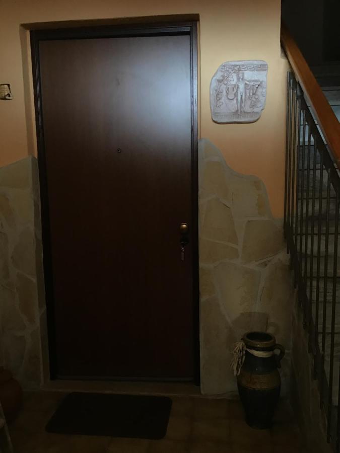 Achirina Bed And Breakfast ชิสแตร์นา ดิ ลาตินา ภายนอก รูปภาพ