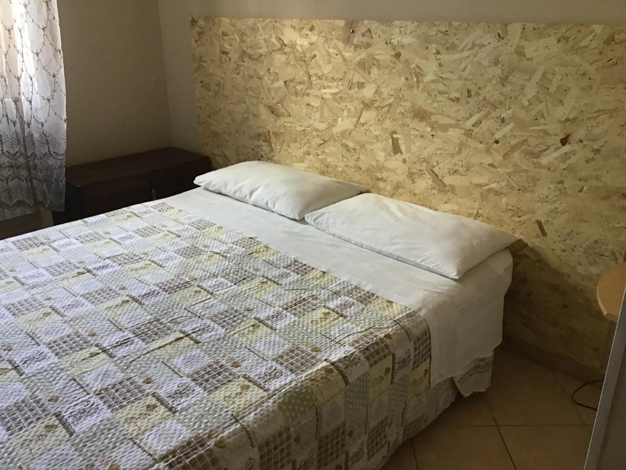 Achirina Bed And Breakfast ชิสแตร์นา ดิ ลาตินา ภายนอก รูปภาพ